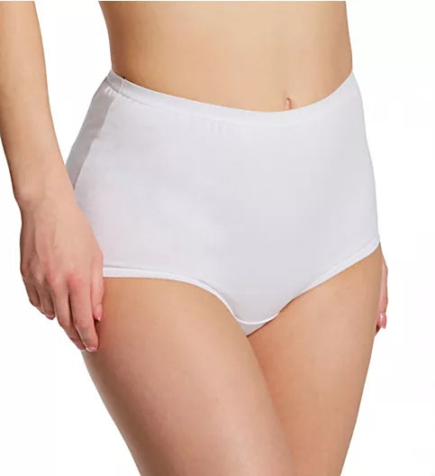 The Classic Betsy (M100) high-waist, full-coverage 100% cotton brief by Teri Lingerie, with elastic leg openings.