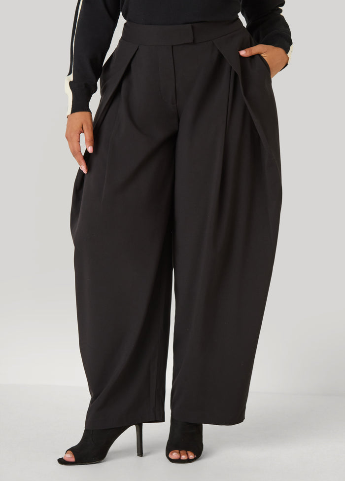 Wide Leg Envelope Pants